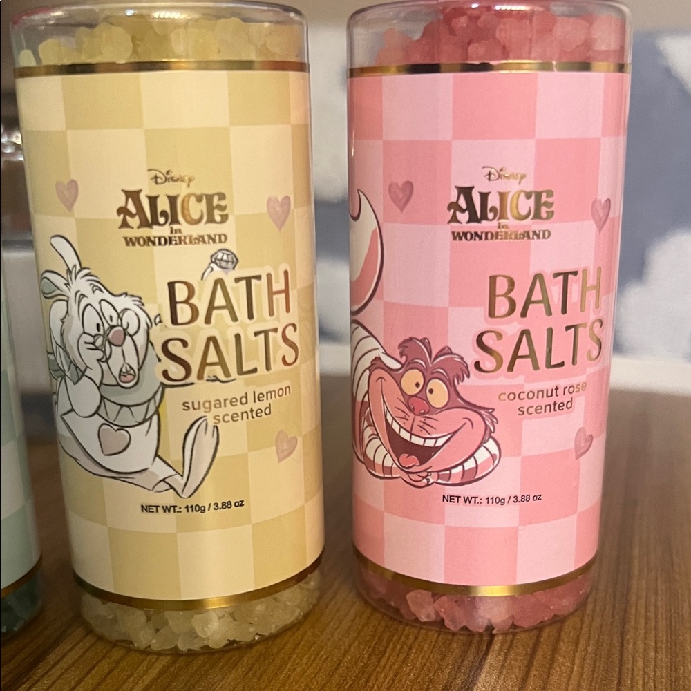 Disney Alice in Wonderland Heart-Top Bath Salts Trio - Blue, Yellow, Pink - Picture 3 of 4